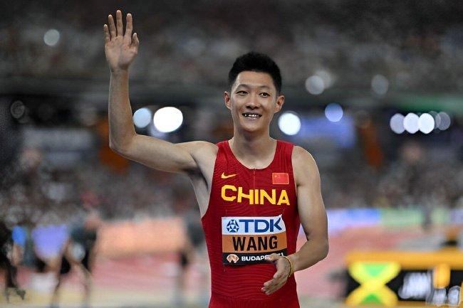 王嘉男在男子跳远项目上获得第五名