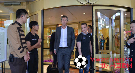 韩媒：荷兰传奇门将范德萨将会受邀出任韩国足协讲师